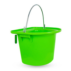 Portable manger with handle York